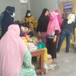 Memenuhi Kebutuhan Pokok, PKK Kelurahan Solokpandan Adakan Bazar Murah