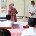 Wabup Tinjau Pelaksanaan PTM SDN Ibu Dewi 2 dan 4 Cianjur